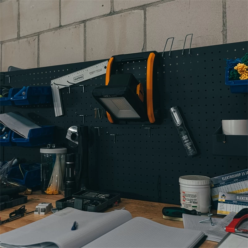 LED-Baustrahler Mit Adapter Für Marken-Akkus - Multi Akku Arbeitsleuchte, 20W, 2900lm – Bild 15